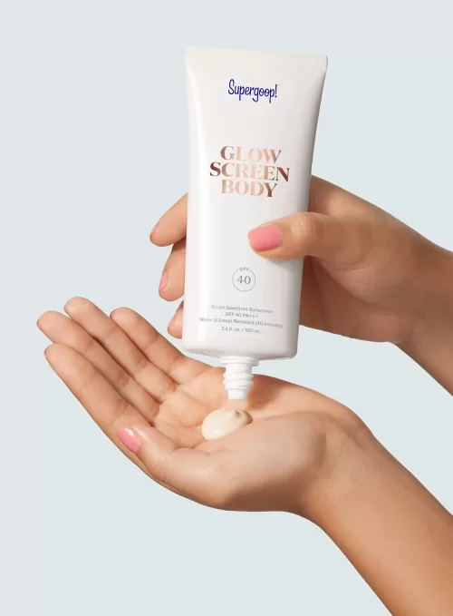 supergoop-glowscreen-body-spf-40-apply-on-band